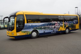 Bus von links