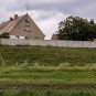 Die Mauer - Hochwasserschutz mit Leitern